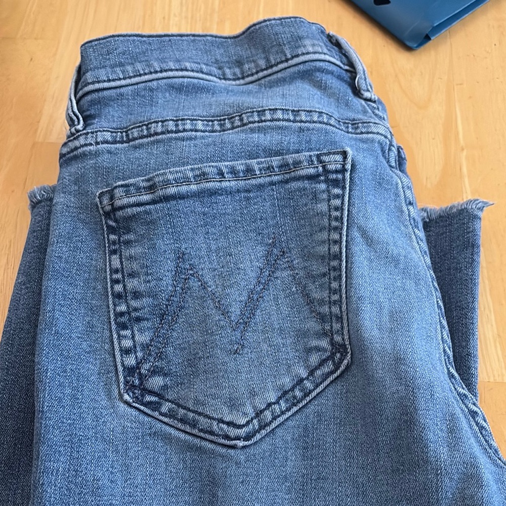 MOTHER The Weekender Fray Jeans